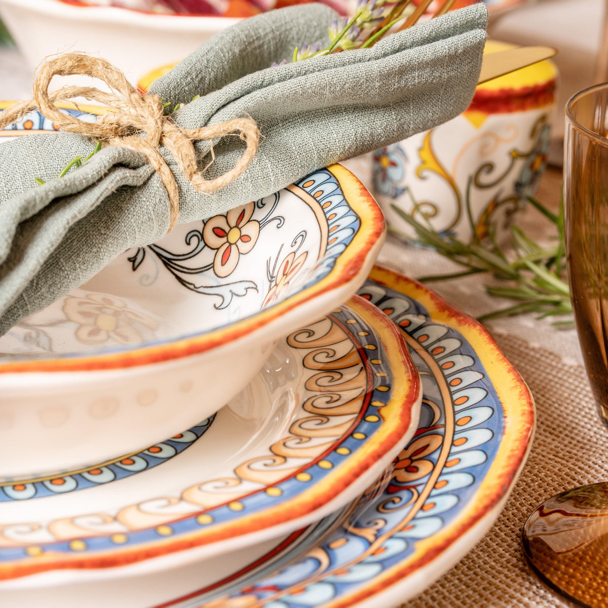 Duomo Italian Style Stoneware Dinnerware Set, Service for 4 – Euro Ceramica