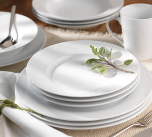 Claire Everyday Classic Rim 16 Piece Dinnerware Set, With Soup / Pasta Bowls Assorted
