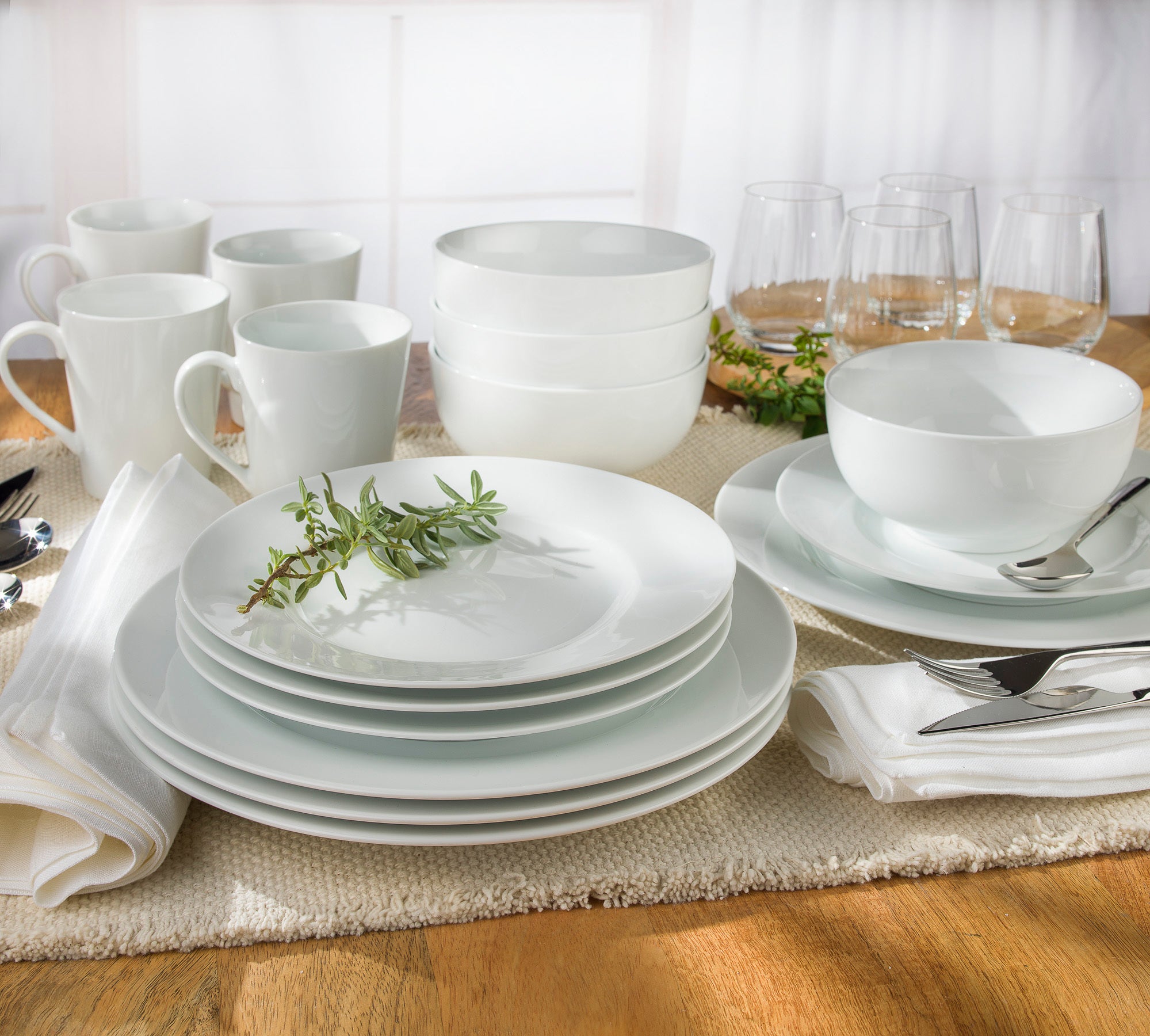 Claire Everyday Classic Rim 16 Piece Dinnerware Set, With Cereal Bowls Assorted