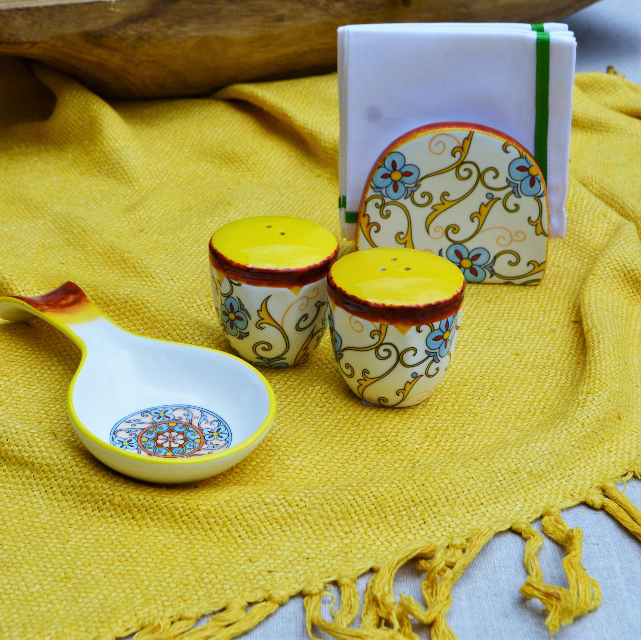Duomo 4 Piece Table Accessory Set – Euro Ceramica